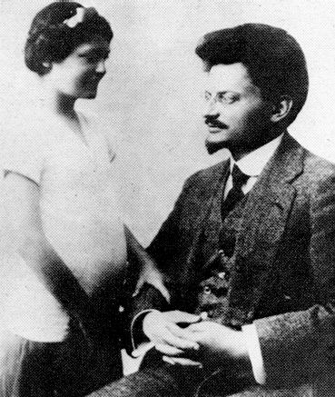 Trotsky e sua filha, Nina - França, 1915